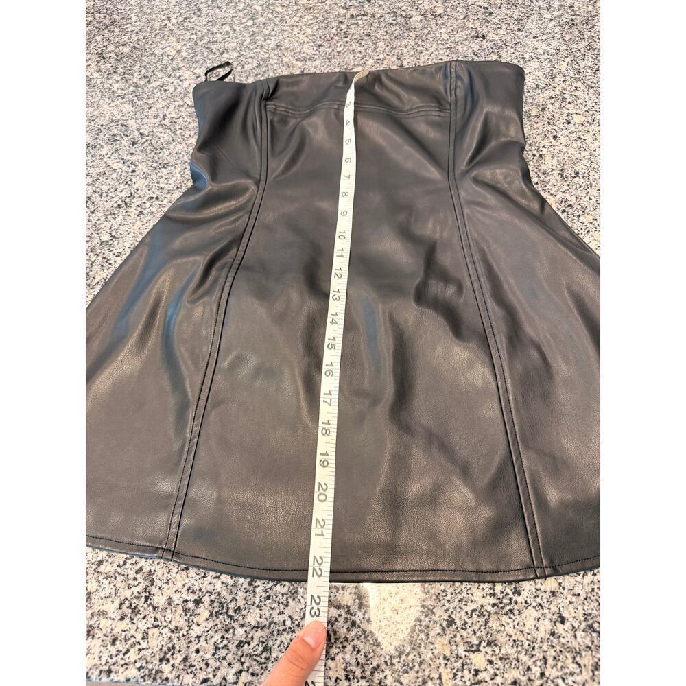 WeWoreWhat Strapless Faux Leather Top - Size 6 - Picture 7 of 9